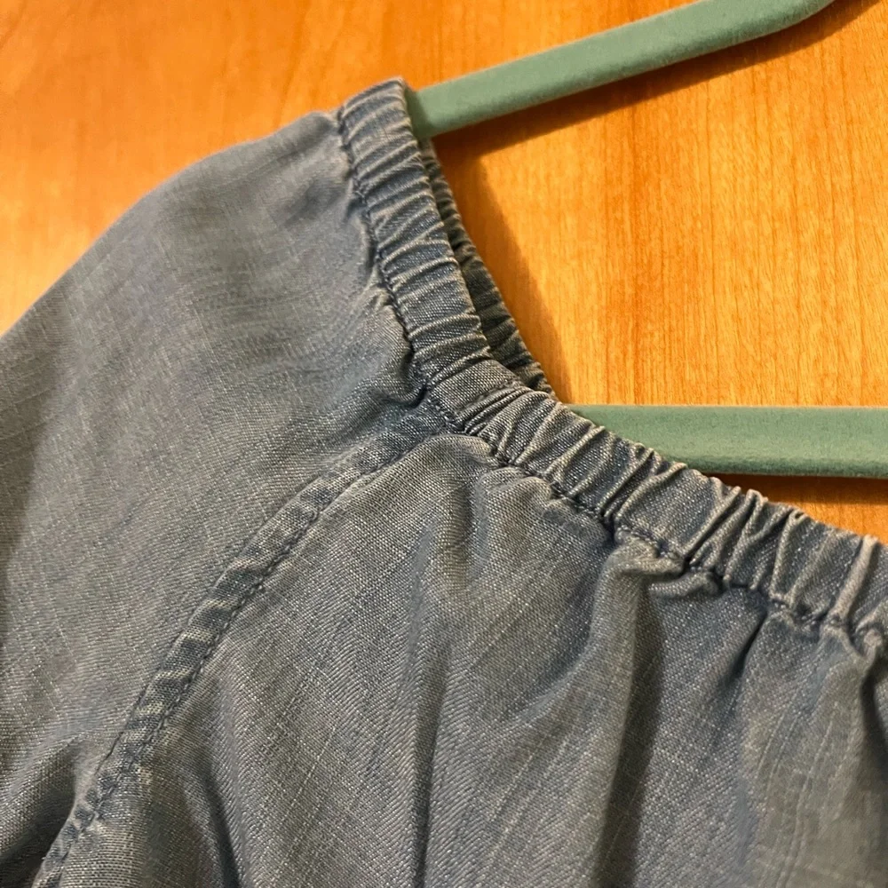 Vineyard Vines Martinique Off The Shoulder Chambray Blue Top Size 2 MSRP $88 NWT - Picture 4 of 8